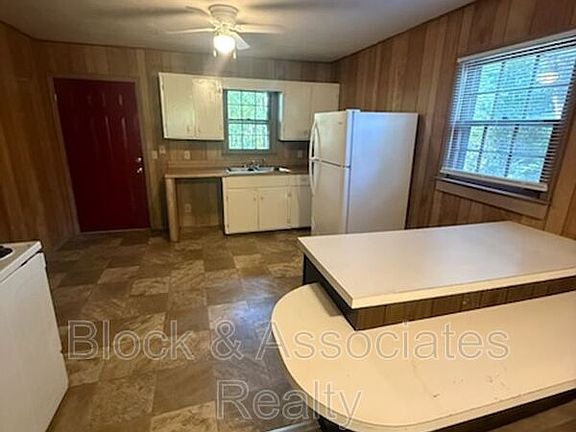 2nd image of 1326 Spanish Dr