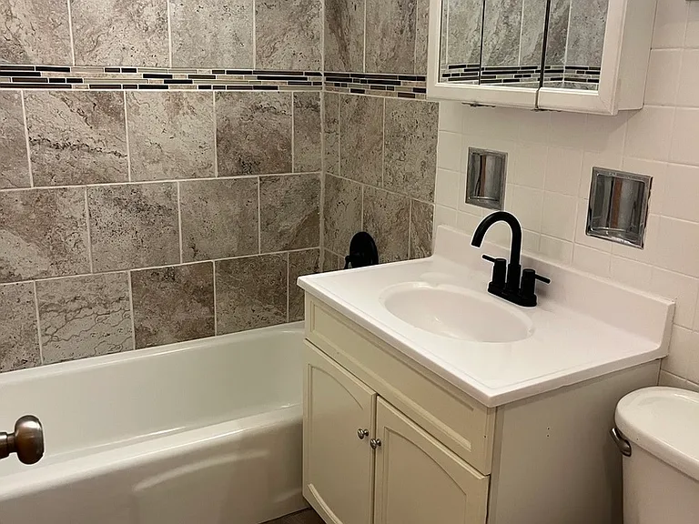 5818 W 107th Courtway #10 — Photo 8