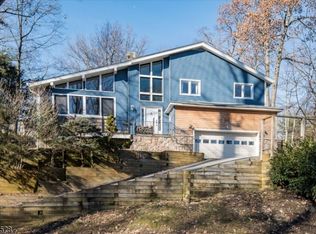 28 Woodbine Ter, Sparta, NJ 07871