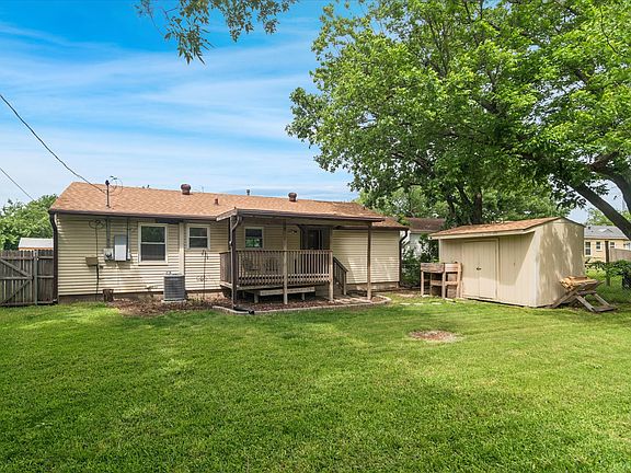 2nd image of 1336 Devonwood Dr