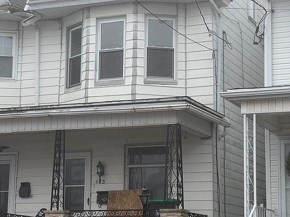2nd image of 425 W Washington St
