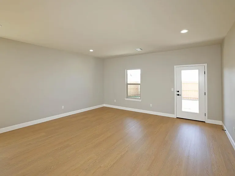 4709 Scotty Dr — Photo 8