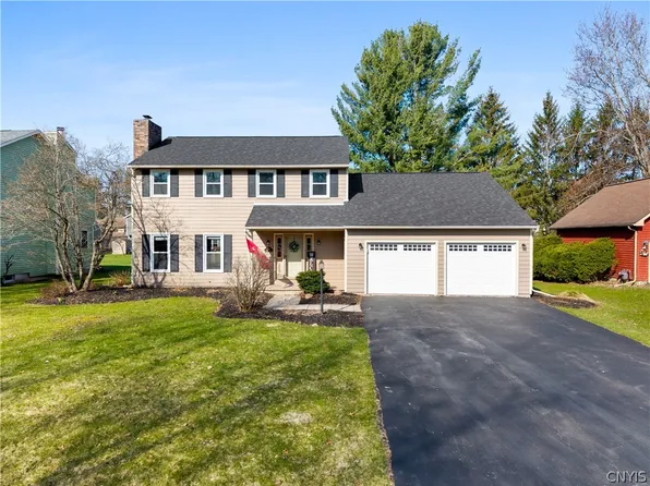 8611 Fieldway Ln, Cicero, NY 13039