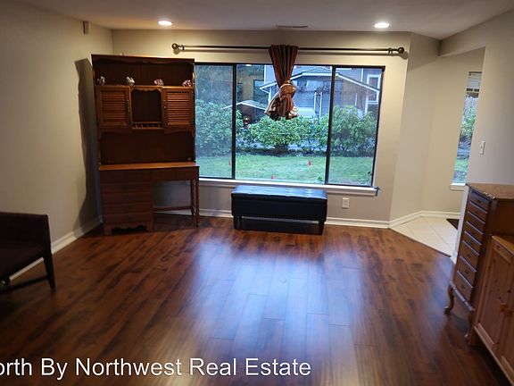 5th image of 3515 173rd Ct NE