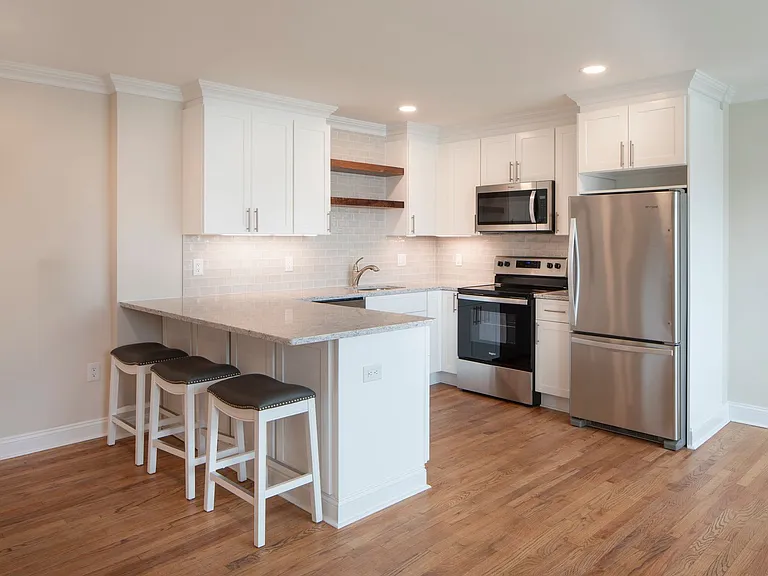 The Parkview at Polifly: In-Unit Washer & Dryer, Heat and Water Included, and Cat & Dog Friendly — Photo 61