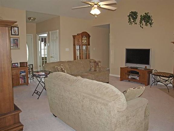 5th image of 12 SW Riverbend Dr
