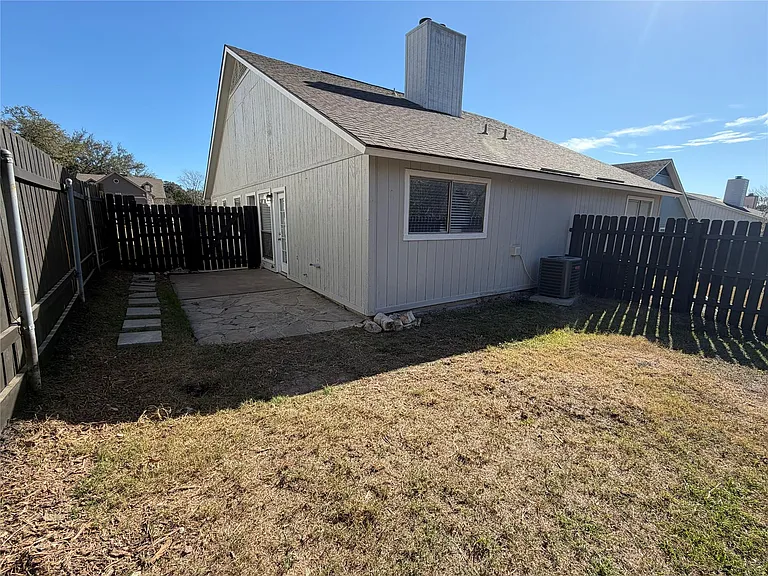 507 Cutty Trl #B — Photo 23