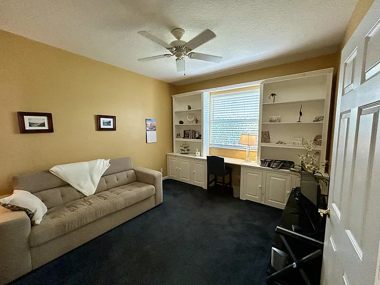 360 NW Shoreline Cir — Photo 10