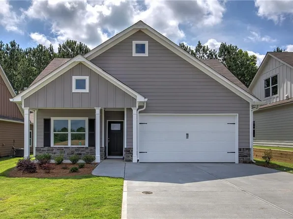 110 Sunflower Cir, Cartersville, GA 30121