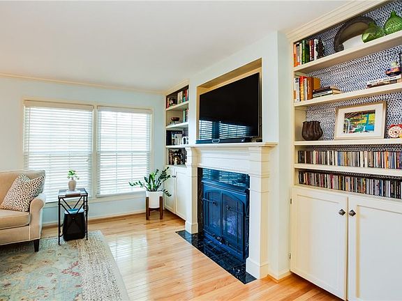 4th image of 9931 Briar Dr