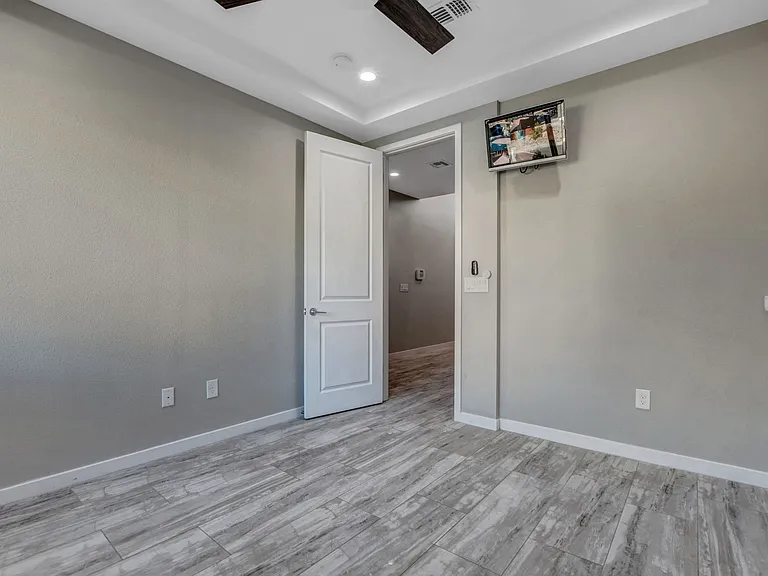 6005 Andezano Dr — Photo 15