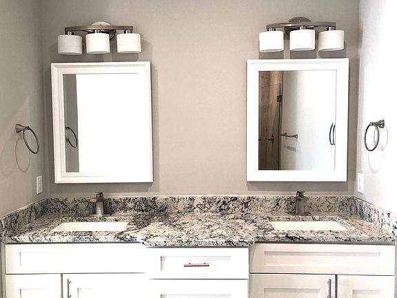 Double sink in the master bath