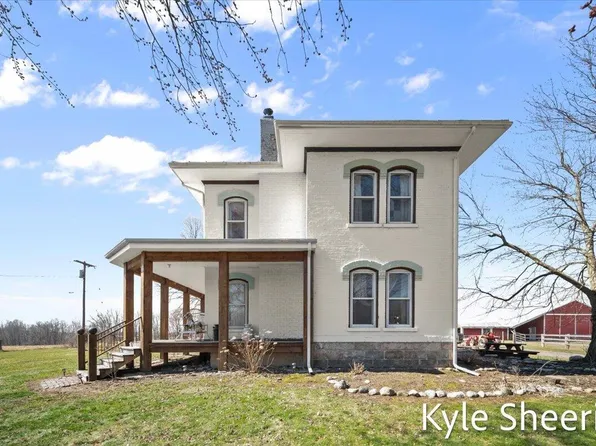 1648 S Johnson Rd, Saranac, MI 48881