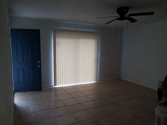 4th image of 604 E Garden St APT 1