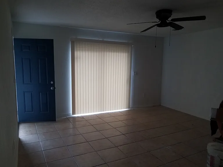 604 E Garden St #1 — Photo 4