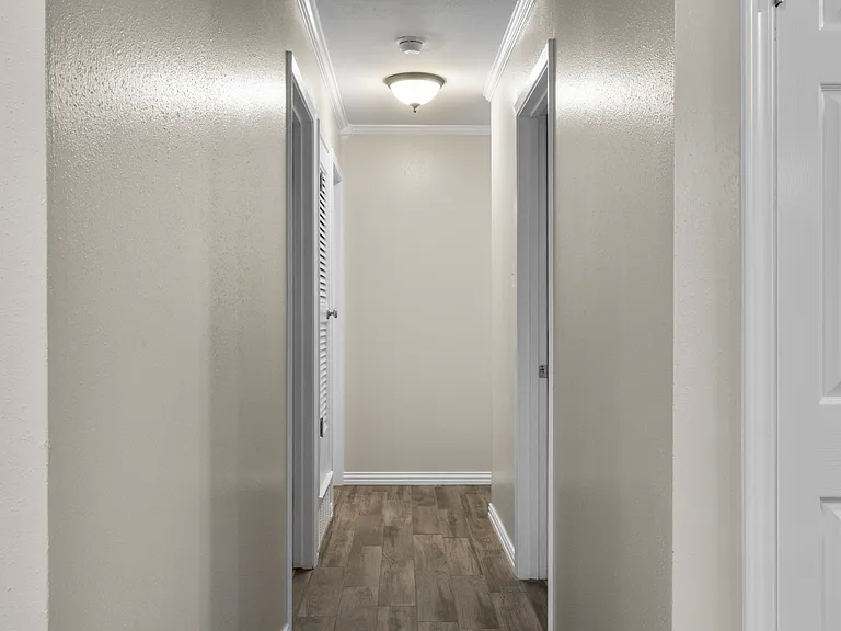 812 E Glendale St — Photo 18