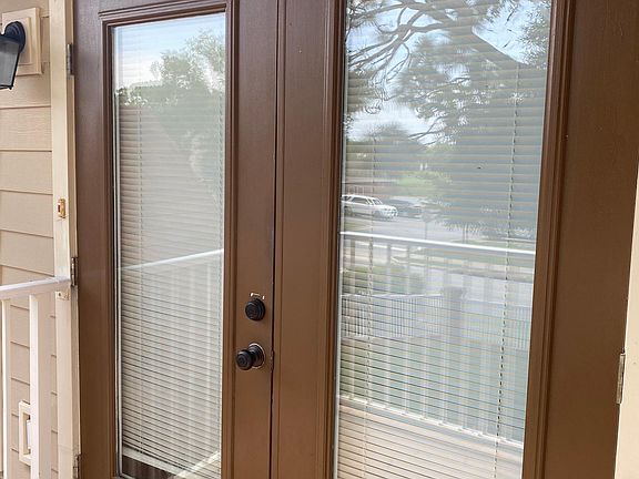 3rd image of 5001 Grande Dr APT 122