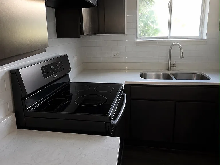 433 Perrie Dr #101 — Photo 1