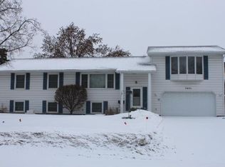 7501 Scott Ave N, Brooklyn Park, MN 55443