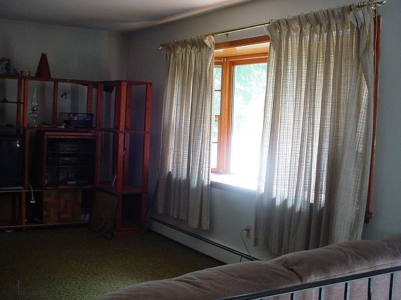 3rd image of 7 Sterley Ave
