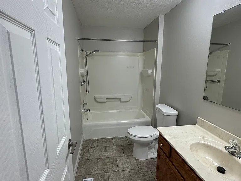 1127 Black Oak Dr #1125 — Photo 9