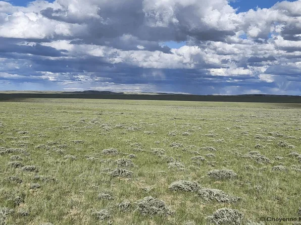 78 Byerly Dr, Medicine Bow, WY 82329