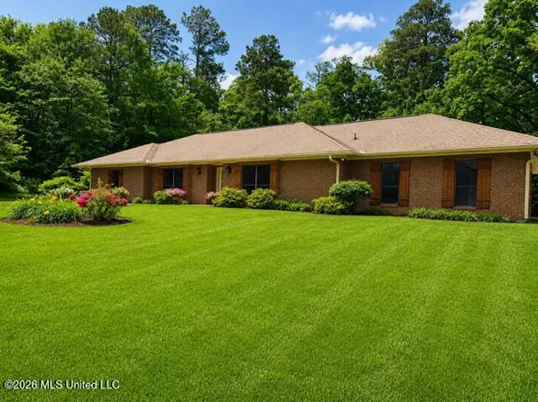 932 White Rd, Florence, MS 39073