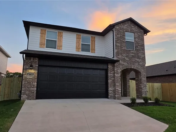 4759 W Folsom St, Fayetteville, AR 72704