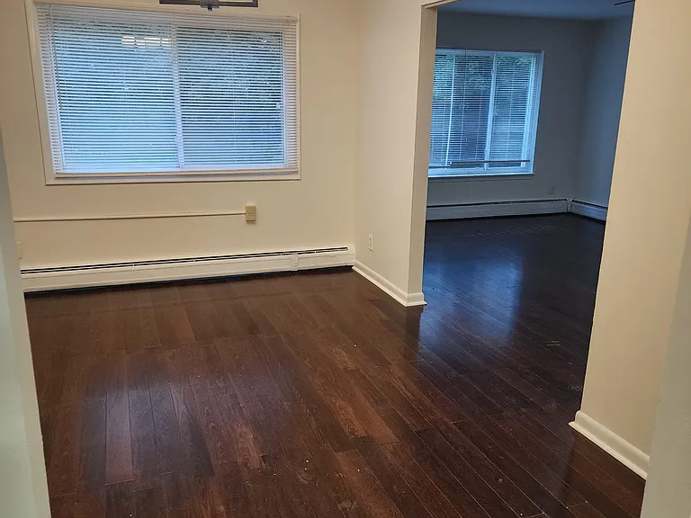 301 Douglas Dr — Photo 19