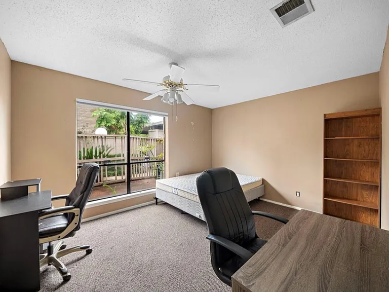 9521 Windswept Ln #9521 — Photo 4