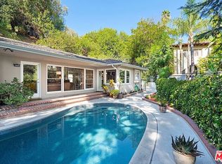 16646 Oak View Dr, Encino, CA 91436