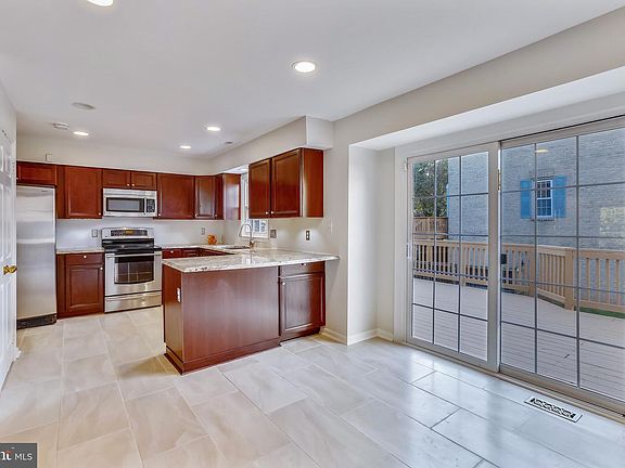 2nd image of 11141 Cedarwood Dr