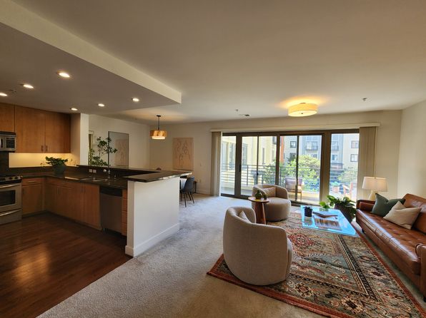 438 W Grand Ave APT 627