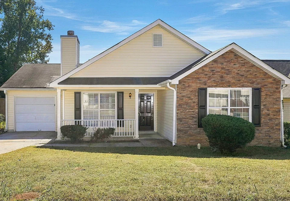 1068 Meadow Glen Cir