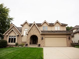 10438 Madison St, Omaha, NE 68127
