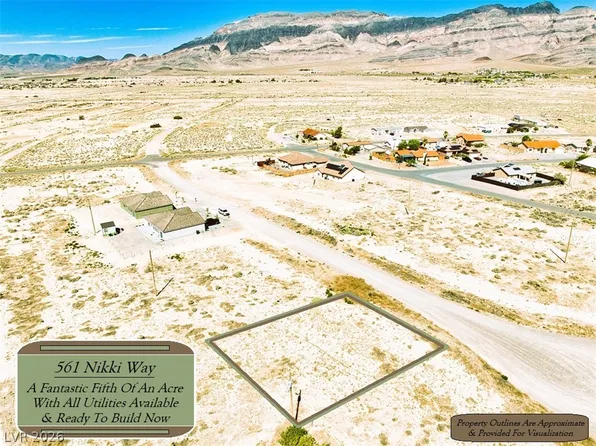 561 Nikki Ln, Pahrump, NV 89060