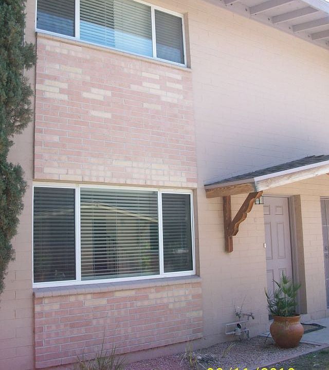 1st image of 935 N Venice Ave