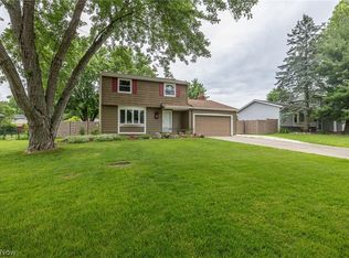 3325 Van Buren Dr, Brunswick, OH 44212