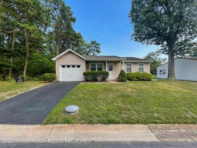 2 Falmouth Avenue, Manchester Township, NJ, 08759