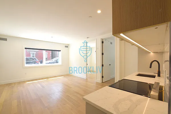 Rented by null | media 35