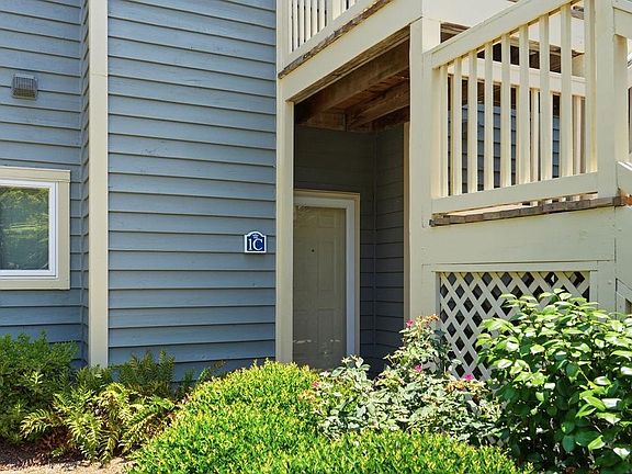 2nd image of 800 Castleford Circle #1-C