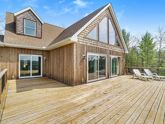 5th image of 8453/8455 White Rd