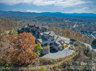 4 Chimney Crest Dr APT F, Asheville, NC 28806
