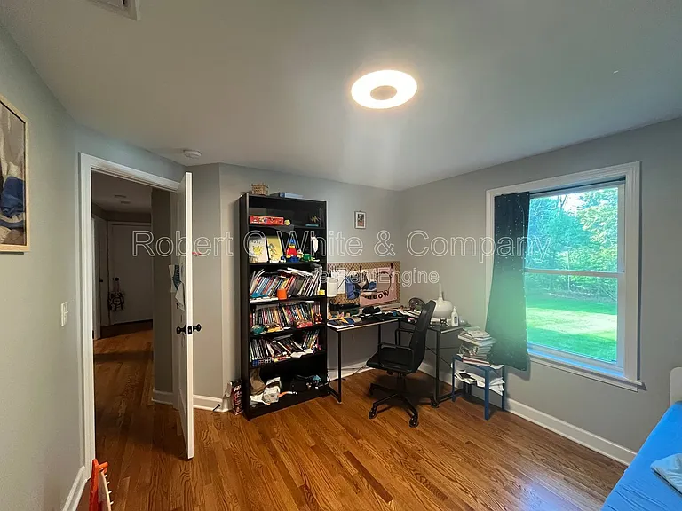 233 S Rolling Acres Rd — Photo 11