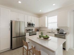 1554 Tristar Dr, Plant City, FL 33563