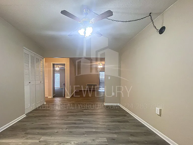 530 N Main Street - The Townhouse. — Photo 29
