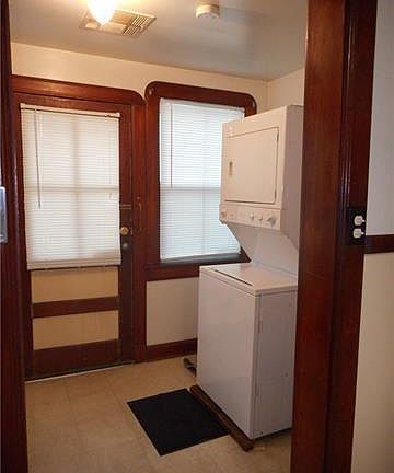 4th image of 642 Chalmette St