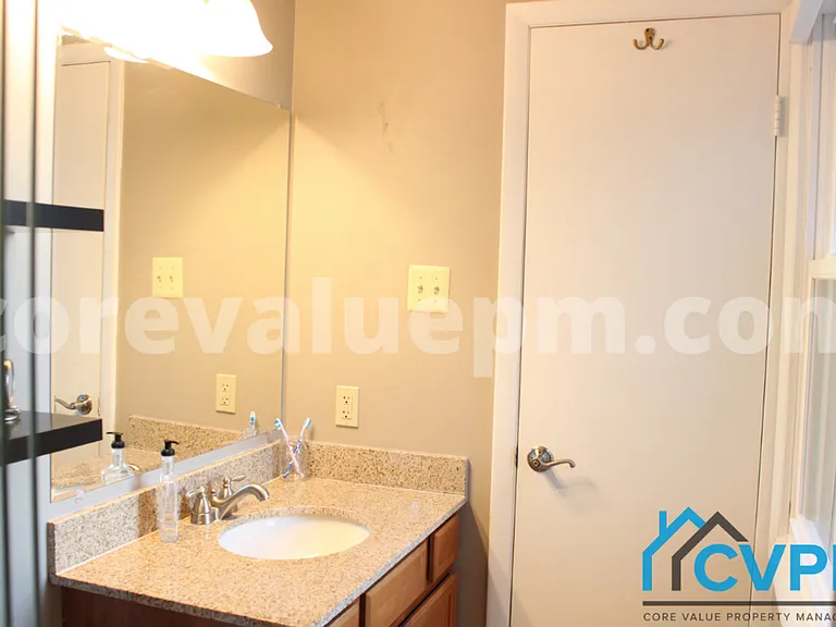 1771 Crofton Pkwy — Photo 16