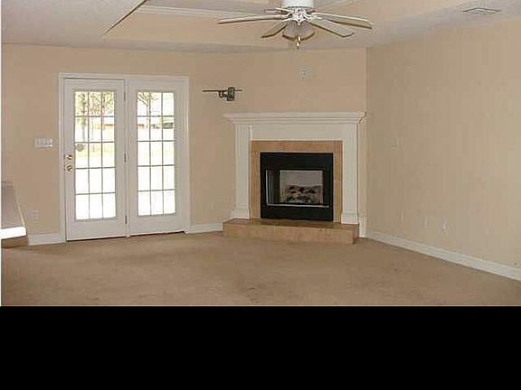 4th image of 134 Wood Dr