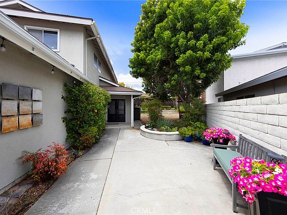 2nd image of 2336 Cynthia Ct